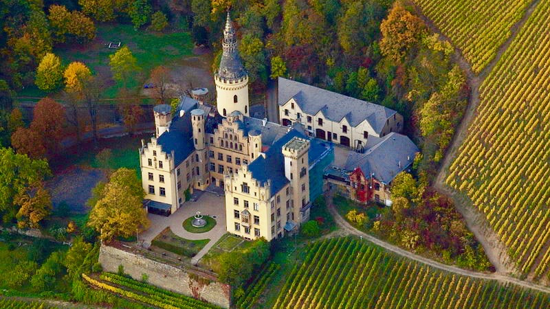 Hochzeitslocation - Schloss Arenfels in den Weinbergen von Bad Hönningen - Schloss Arenfels