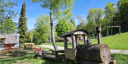 Winterhochzeit - Perfekte Jahreszeit: Frühlings-Hochzeit - Unken - Eindruck vom frisch restaurierten Spielplatz - Erentrudisalm 