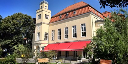 Winterhochzeit - Preisniveau: €€ - Glienicke/Nordbahn - Villa Schützenhof - Villa Schützenhof ein Objekt der PS-ZWO Event GmbH