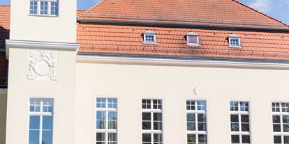 Winterhochzeit - Umgebung: in einer Stadt - Hönow - Villa Schützenhof ein Objekt der PS-ZWO Event GmbH