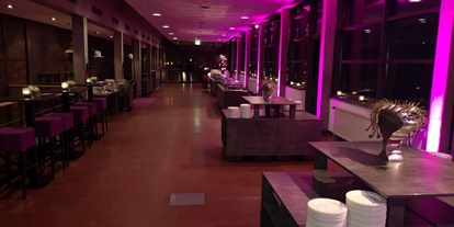 Winterhochzeit - Geeignet für: Gala, Tanzabend und Bälle - Herten - Unser Foyer | Buffetsituation | Empfangsbereich  - Halle9 Casino Zollverein 