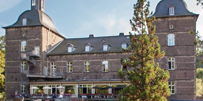 Winterhochzeit - nächstes Hotel - Herne - Parkansicht  - Schlosshotel Hugenpoet