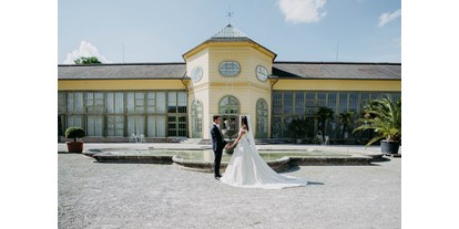 Winterhochzeit - Perfekte Jahreszeit: Frühlings-Hochzeit - Lackenbach - Frontansicht der historischen Orangerie - Orangerie des Schlosses Esterházy