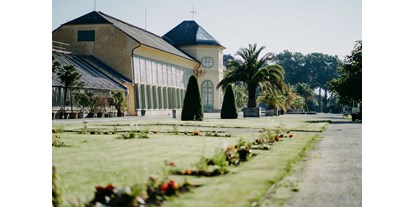 Winterhochzeit - Perfekte Jahreszeit: Sommer-Hochzeit - Fertörákos - Aussenansicht der Orangerie - Orangerie des Schlosses Esterházy