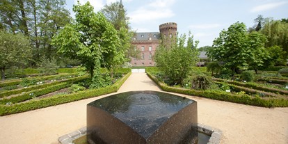 Winterhochzeit - Garten - Münsterland - Schloss Moyland Eventlocation
