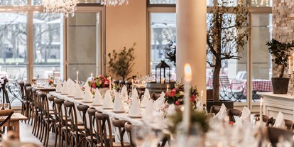 Winterhochzeit - Geeignet für: Firmenweihnachtsfeier - Berlin-Stadt Friedrichshain - Dinnerbestuhlung im Restaurant - A Tavola