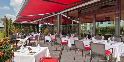 Winterhochzeit - Münsing - Unser Außenbereich mit Garten eignet sich im Sommer hervorragend für Empfänge und besondere Barbeques. - ESSENCE Restaurant & Lounge