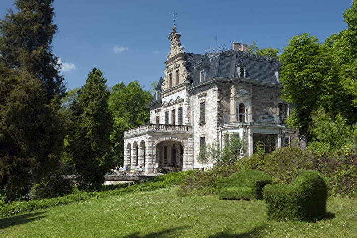 Hochzeitslocation - Blick vom Park auf die Villa Haar - Villa Haar