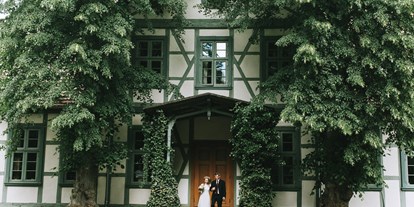 Winterhochzeit - Hochzeits-Stil: Rustic - Deutschland - Jagdschloss Friedrichsmoor