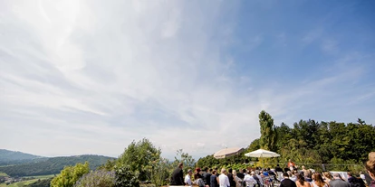 Winterhochzeit - Weinkeller - Burgstall (Großklein) - Standesamt auf der Terrasse mit herrlichem Weitblick. - Weingartenhotel Harkamp