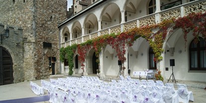 Winterhochzeit - Perfekte Jahreszeit: Frühlings-Hochzeit - Enns - Romantischer Schlosshof  für bis zu 200Personen - Schloss Rothschild