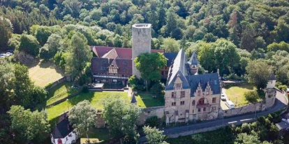 Winterhochzeit - Geeignet für: Eventlocation - Weilrod - Schloss Kranberg befindet sich mitten in der Natur des schönen Taunus  - Schloss Kransberg