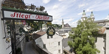 Winterhochzeit - Preisniveau: €€ - Schwöll - Stiegl-Keller Außenansicht - Restaurant Stieglkeller - Salzburg
