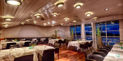 Winterhochzeit - Personenanzahl - Matzen - Galerie bietet Platz für bis zu 50 PAX - Marina Restaurant