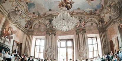 Winterhochzeit - Geeignet für: Hochzeit - Stotzing - Der Festsaal vom Schloss Hetzendorf in 1120 Wien.
Foto © stillandmotionpictures.com - Schloss Hetzendorf