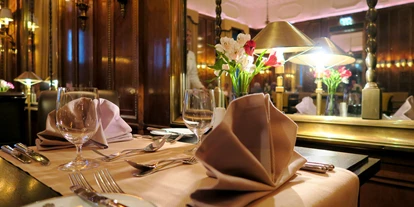 Winterhochzeit - Perfekte Jahreszeit: Frühlings-Hochzeit - Untermallebarn - All-Day-Dining Restaurant "Bristol Lounge"  - Hotel Bristol Vienna