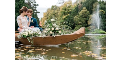 Winterhochzeit - Perfekte Jahreszeit: Frühlings-Hochzeit - Mödling - Traumhafte Hochzeitsfotos im romantischen Boot... - Schloss Schönau
