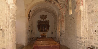Winterhochzeit - Trauung im Freien - Stixendorf - Kirche zum Hl. Georg - Hotel Burg Oberranna