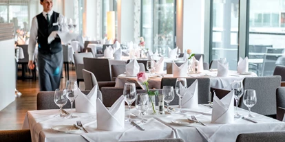 Winterhochzeit - Perfekte Jahreszeit: Winter-Hochzeit - Schwöll - IMLAUER Sky Restaurant - IMLAUER HOTEL PITTER Salzburg
