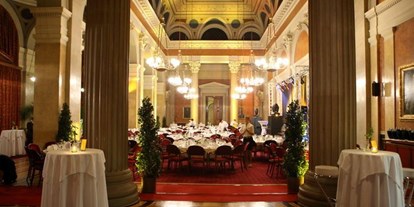 Winterhochzeit - Preisniveau: €€€ - Mödling - Großer Festsaal bietet den festlichen Rahmen für Feierlichkeiten - Wiener Börsensäle