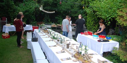 Winterhochzeit - Hochzeits-Stil: Modern - Höbersdorf - Garten - Hochzeitstafel - Metamorphosys Place of Bliss - Seminarhaus / Eventlocation / Partyraum