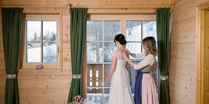 Winterhochzeit - Hochzeits-Stil: Boho - Österreich - Narzissendorf Zloam