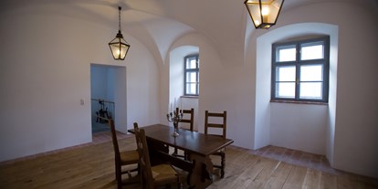 Winterhochzeit - nächstes Hotel - Engelhartstetten - Raum Sophie 28 m² - Schloss Raggendorf