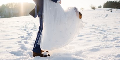 Winterhochzeit - Unvergessliche Hochzeitsfotos im Winter. - Refugium Hochstrass 
