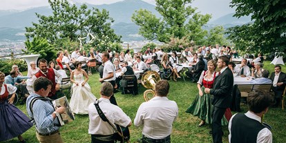 Winterhochzeit - Tirol - Heiraten im Freien - im Gasthaus Planötzenhof in Innsbruck.
Foto © blitzkneisser.com - Gasthaus Planötzenhof