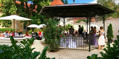 Winterhochzeit - Preisniveau: €€ - Schallemmersdorf - Schloss Gurhof 