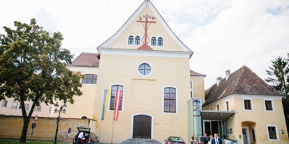 Winterhochzeit - Kapelle - Großweikersdorf - Feiern Sie Ihre Hochzeit im Kloser UND in Krems.
Foto © martinhofmann.at - Kloster UND
