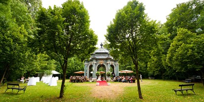 Winterhochzeit - Kapelle - Purkersdorf (Purkersdorf) - Heiraten im grünen Lusthaus des Schlosspark Laxenburg.
Foto © greenlemon.at - Schlosspark Laxenburg