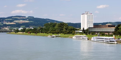 Winterhochzeit - Umgebung: am Fluss - Fürhappen - ARCOTEL Nike Linz - ARCOTEL Nike Linz