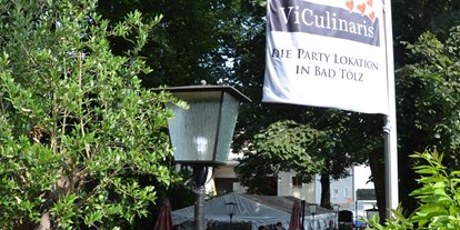 Winterhochzeit - Preisniveau: €€ - Oberbayern - Empfang im Garten  - ViCulinaris im Kolbergarten