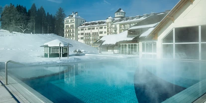 Winterhochzeit - nächstes Hotel - Aigen im Ennstal - Beheizter Aussenpool 
Foto © Richard Schabetsberger  - Schloss Pichlarn