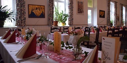 Winterhochzeit - Preisniveau: € - Höbersdorf - eine tolle Dekoration mit viel Geschmack - Bio Kräuterlandgasthaus mit Eventsaal für Hochzeiten