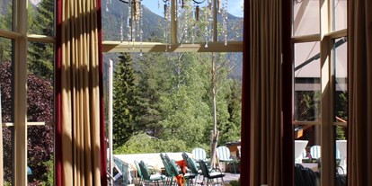Winterhochzeit - Umgebung: in den Bergen - Mühlau (Innsbruck) - Traumhafter Ausblick auf die Tiroler Bergwelt - Astoria Resort***** in Seefeld
