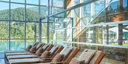 Winterhochzeit - nächstes Hotel - Gnadenwald - Relaxbereich mit Panoramablick - Astoria Resort***** in Seefeld