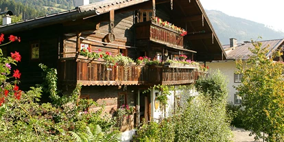 Winterhochzeit - nächstes Hotel - Hohlwegen - Das Schwaigerlehen Berngarten ist ein Original Pinzgauer Bauernhaus aus 15. Jahrhundert. - Schwaigerlehen