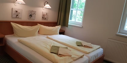 Winterhochzeit - Sachsen - 5 Doppelzimmer, ein Einzelzimmer und eine Ferienwohnung laden zum Übernachten auf dem Berg ein - Bergwirtschaft Bieleboh Restaurant & Hotel