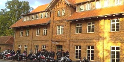 Winterhochzeit - nächstes Hotel - Hinrichshagen (Mecklenburgische Seenplatte) - die Motorradfreunde zu Gast - Bolter Mühle