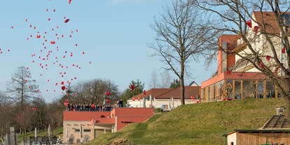 Winterhochzeit - nächstes Hotel - Bad Radkersburg - Luftballons steigen lassen - Das Eisenberg