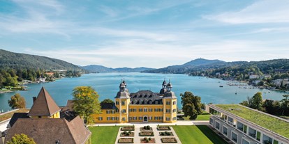 Winterhochzeit - Umgebung: am See - Österreich - Das Falkensteiner Schlosshotel Velden liegt direkt am Wörthersee in Kärnten.  - Falkensteiner Schlosshotel Velden