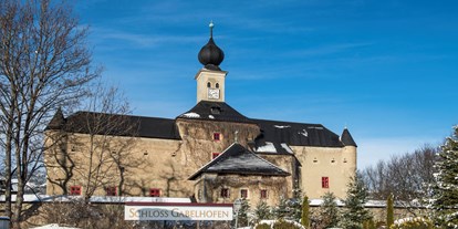 Winterhochzeit - Art der Location: Hotel - Laing - Winteransicht - Hotel Schloss Gabelhofen
