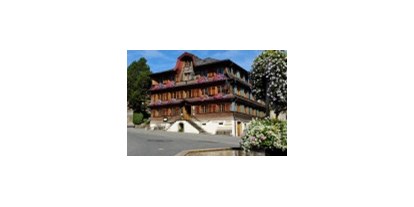 Winterhochzeit - Preisniveau: €€ - Burgberg im Allgäu - Hausansicht Sommer  - Hotel Gasthof Hirschen Schwarzenberg