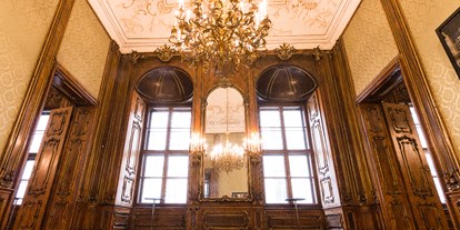Winterhochzeit - Art der Location: Schloss - Mödling - Der Grüne Salon des Palais Schönborn-Batthyány in Wien. - Palais Schönborn-Batthyány