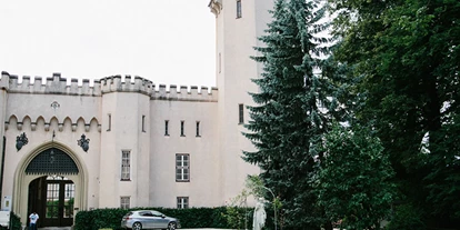 Winterhochzeit - Preisniveau: €€€€ - Ottmanach - Hochzeitslocation Schloss Wolfsberg in Kärnten.
Foto © henrywelischweddings.com - Schloss Wolfsberg