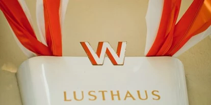 Winterhochzeit - Preisniveau: €€ - Wien Hietzing - Heiraten in einem Wahrzeichen Wiens - dem Lusthaus im Wiener Prater.
Foto © stillandmotionpictures.com - Café-Restaurant Lusthaus