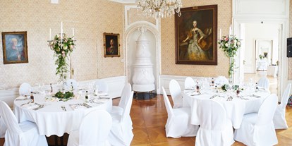 Winterhochzeit - Perfekte Jahreszeit: Herbst-Hochzeit - Mödling - Traumhochzeit im Schloss Miller-Aichholz - Schloss Miller-Aichholz - Europahaus Wien