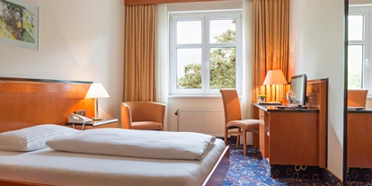 Winterhochzeit - nächstes Hotel - Kirchsteig (Kasten bei Böheimkirchen) - Hotel Restaurant Höldrichsmühle